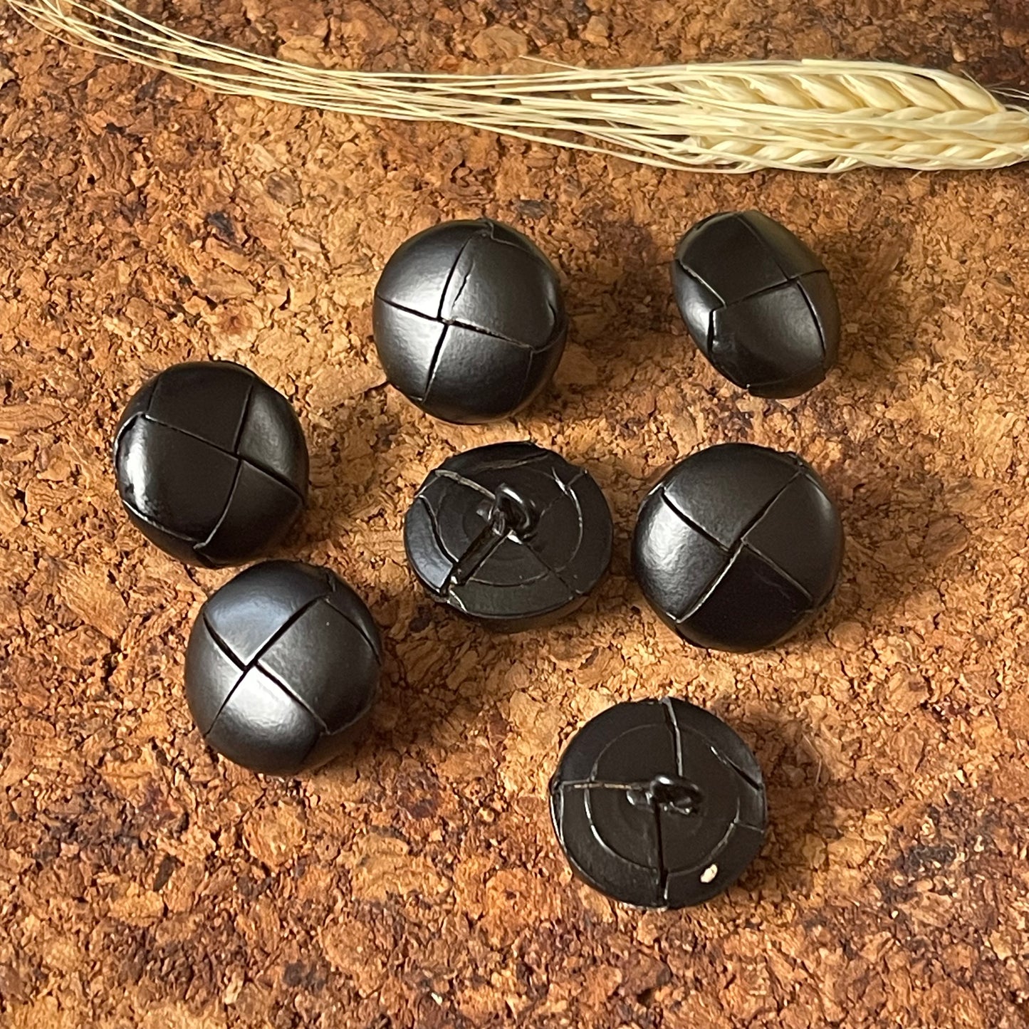 Bouton rond effet cuir noir 20mm