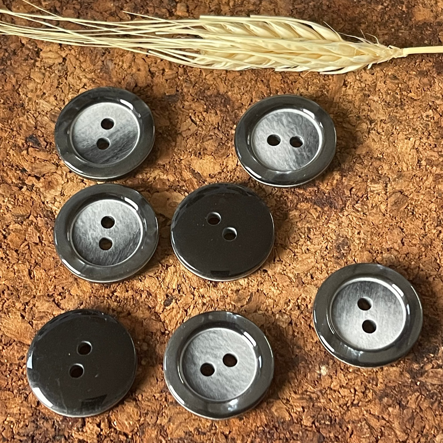 Bouton rond effet nacré gris 22mm