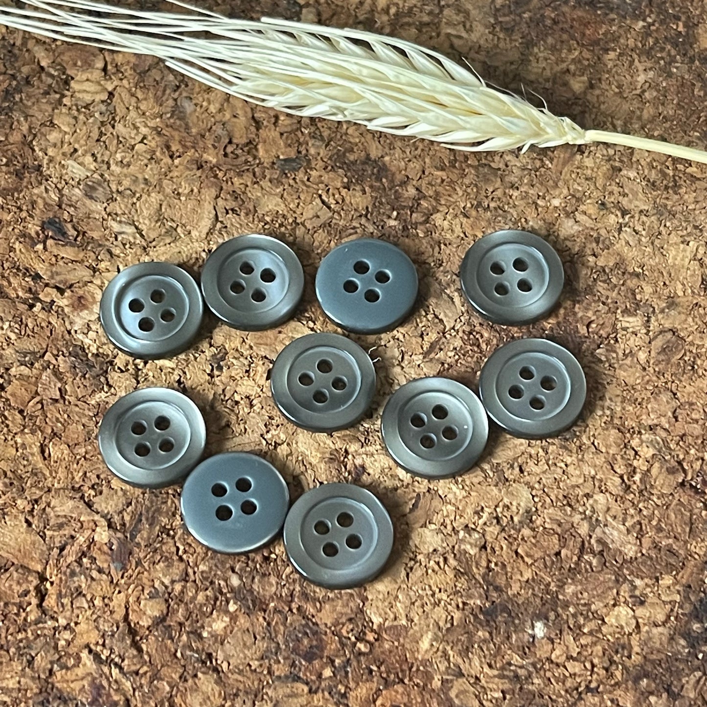 Bouton rond effet nacré gris 14mm