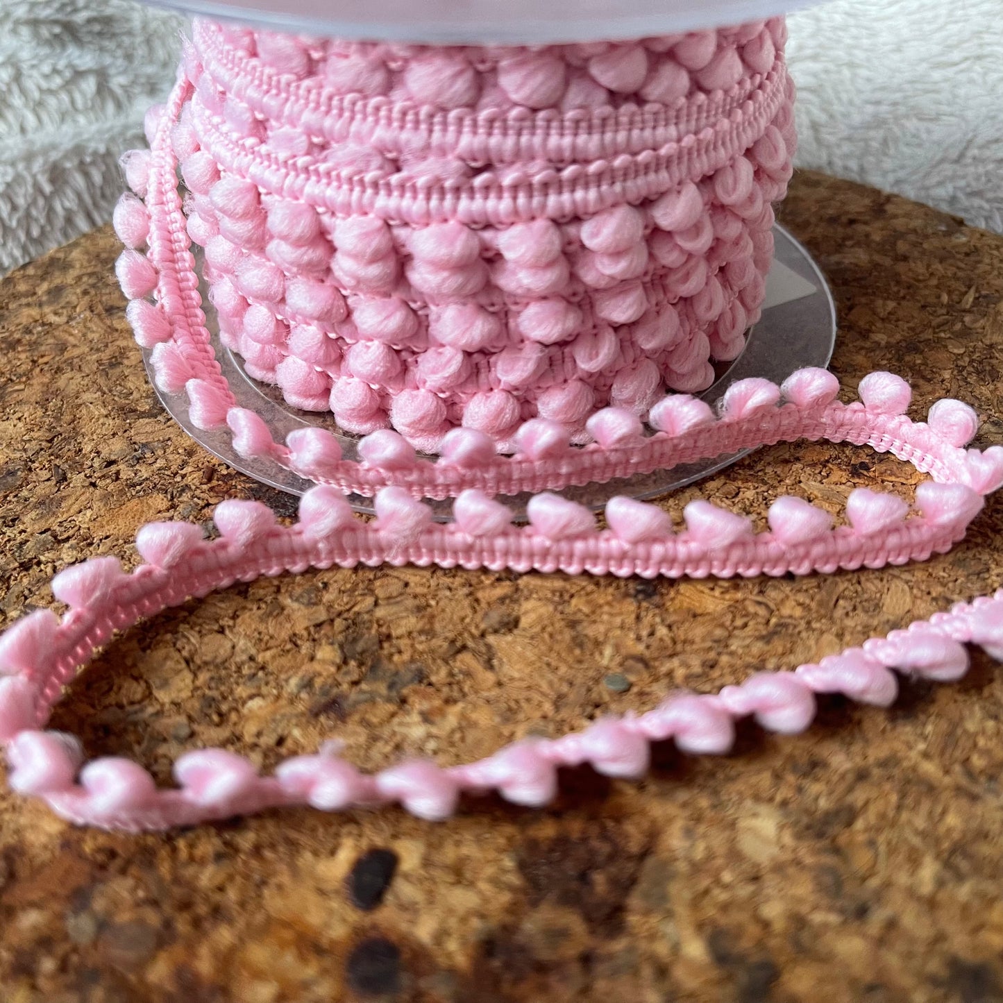 Galon mini pompons rose clair 6mm