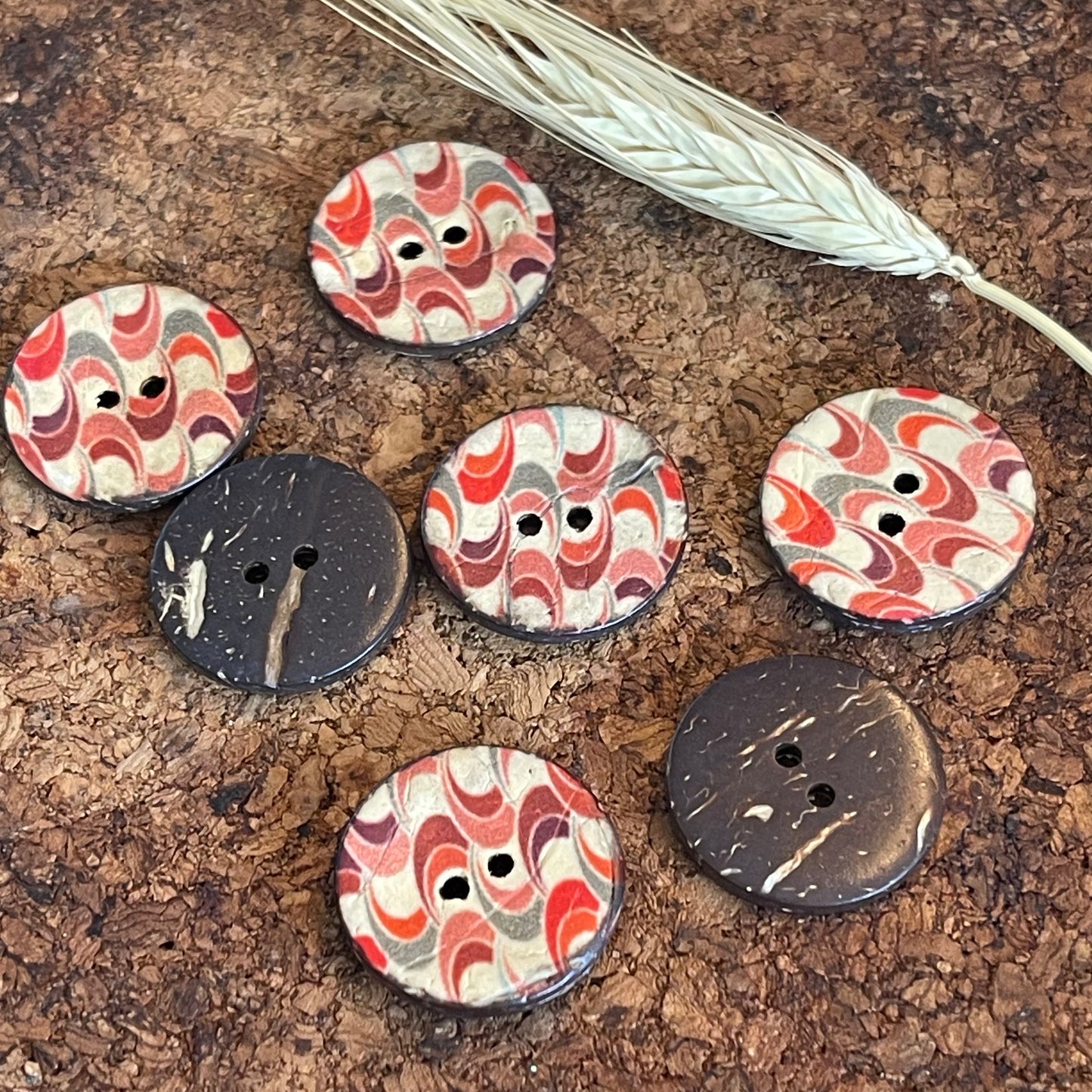 Bouton rond bois vagues 25mm
