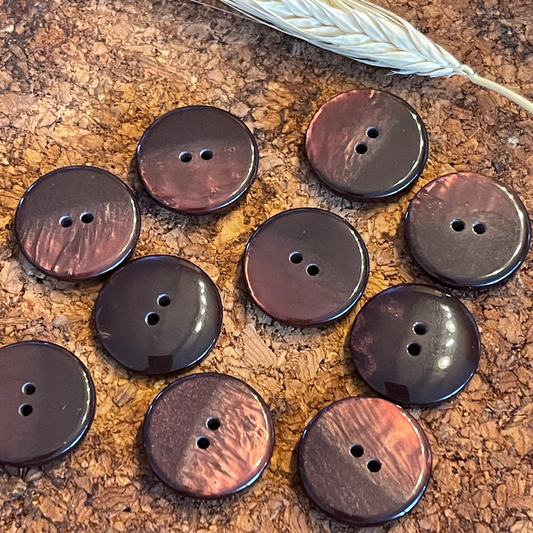 Bouton rond plat nacré aubergine foncé 22mm