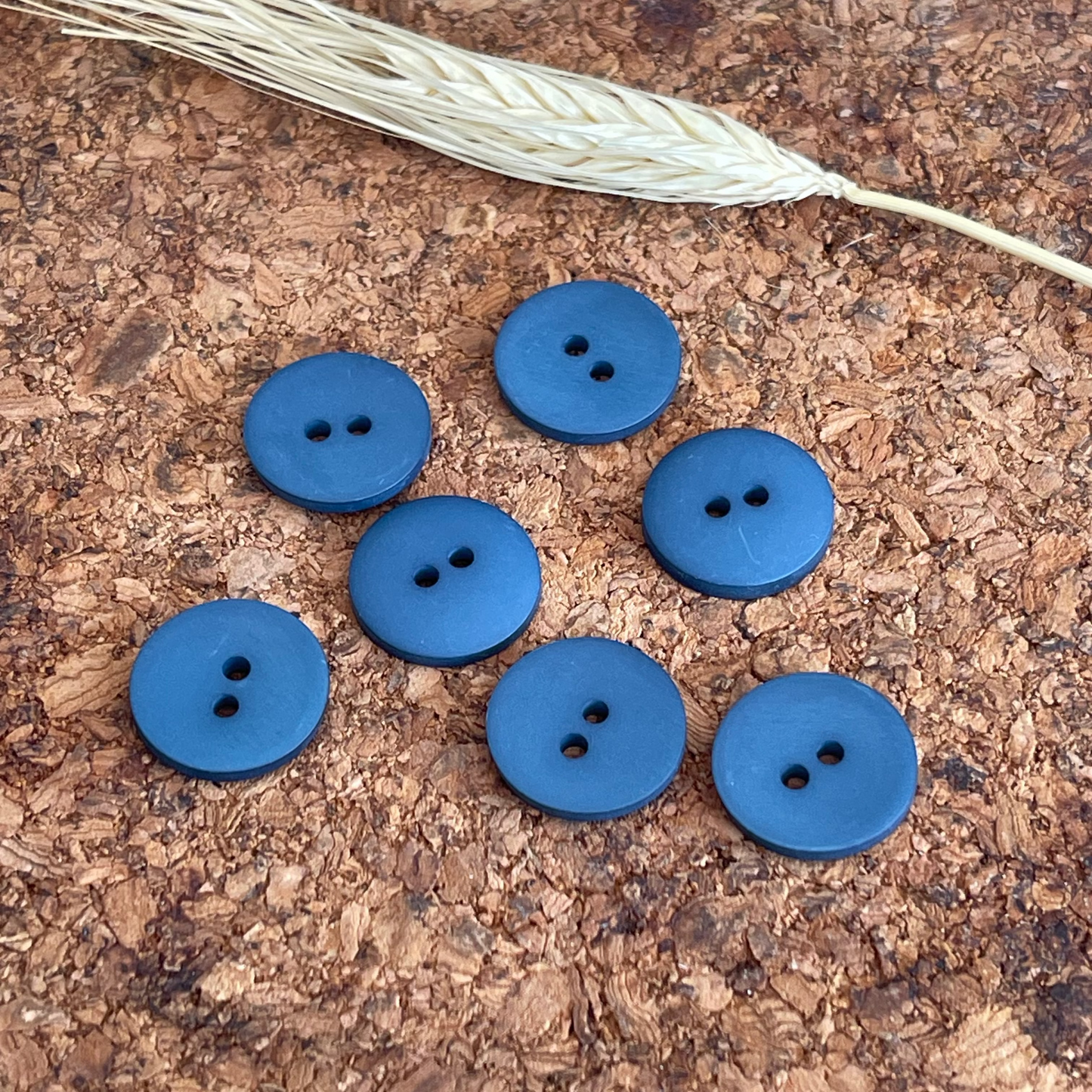 Bouton rond bleu turquoise 18mm 2 trous