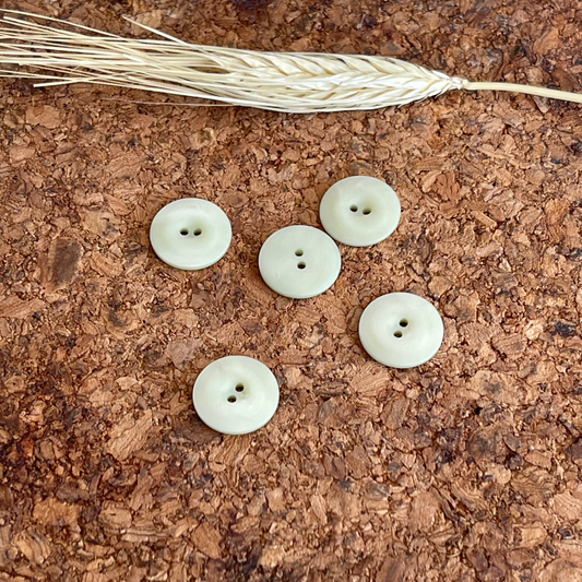 Bouton rond vert eau nacré 15mm 2 trous