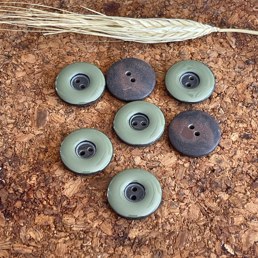 Bouton rond vert sapin 22mm 2 trous