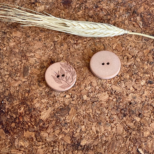 Bouton rond en chanvre recyclé brun clair 23mm 2 trous