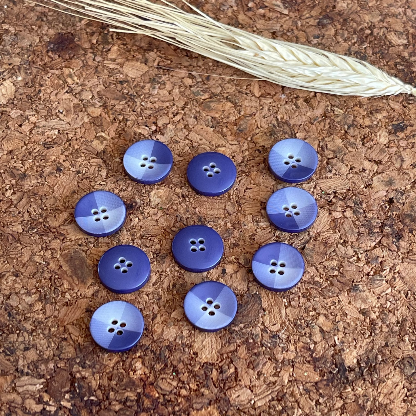 Bouton rond dégradé bleu pvc - 13 mm - 4 trous