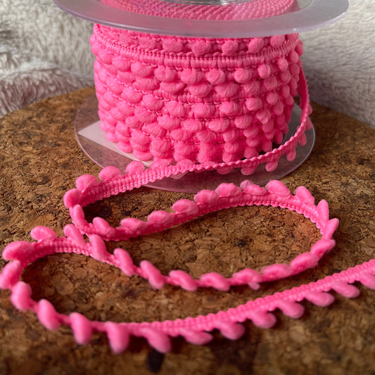Galon mini pompons rose fluo 6mm