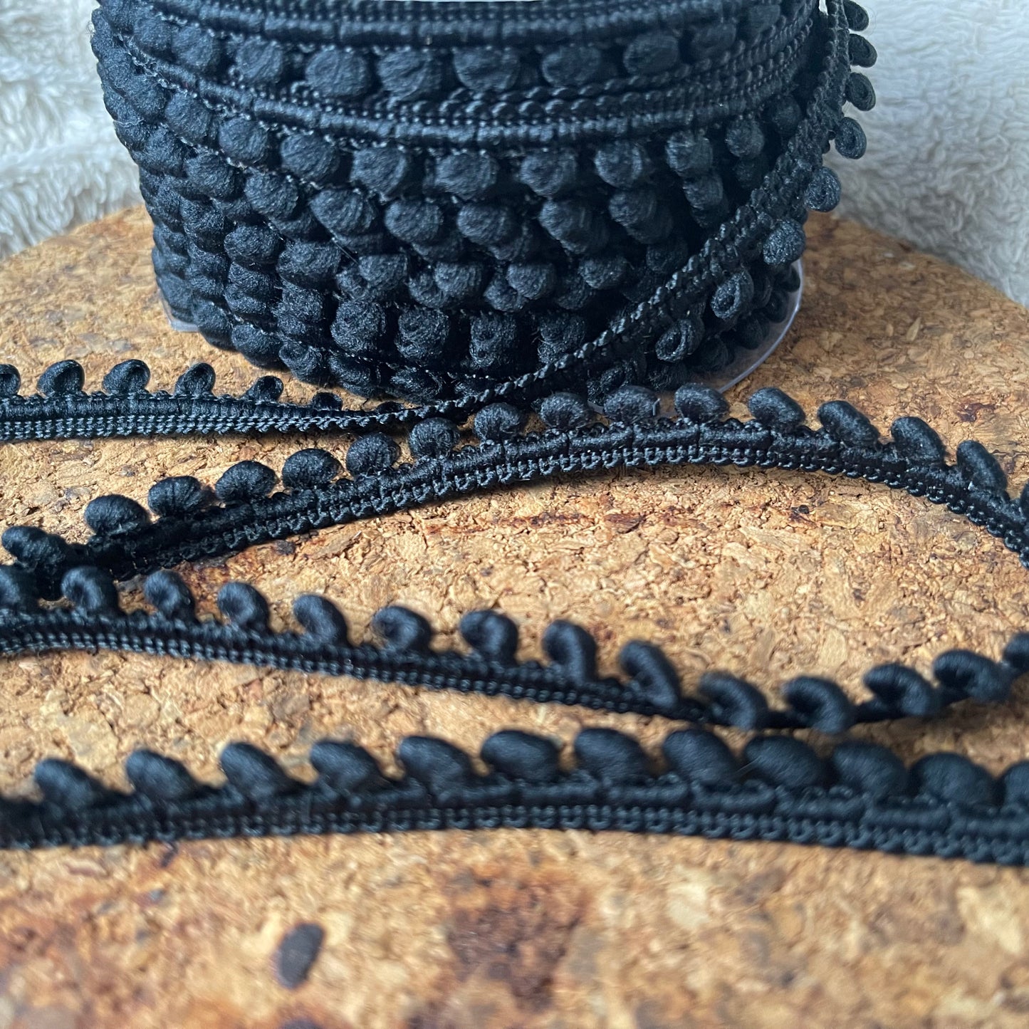 Galon mini pompons noir 6mm