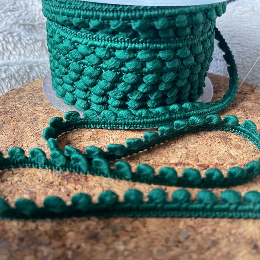 Galon mini pompons vert bouteille 6mm