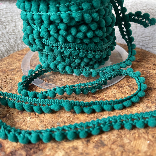 Galon mini pompons vert 6mm