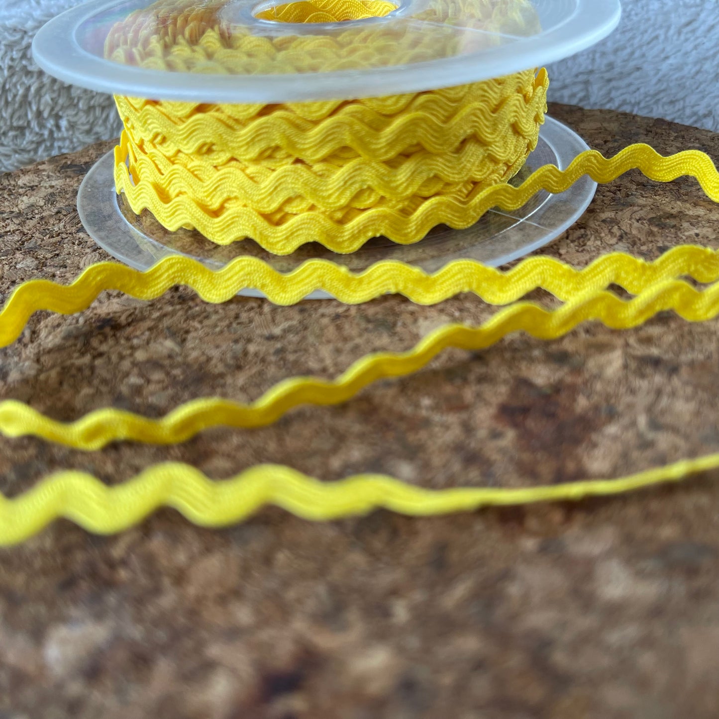 Serpentine / croquet jaune  10mm