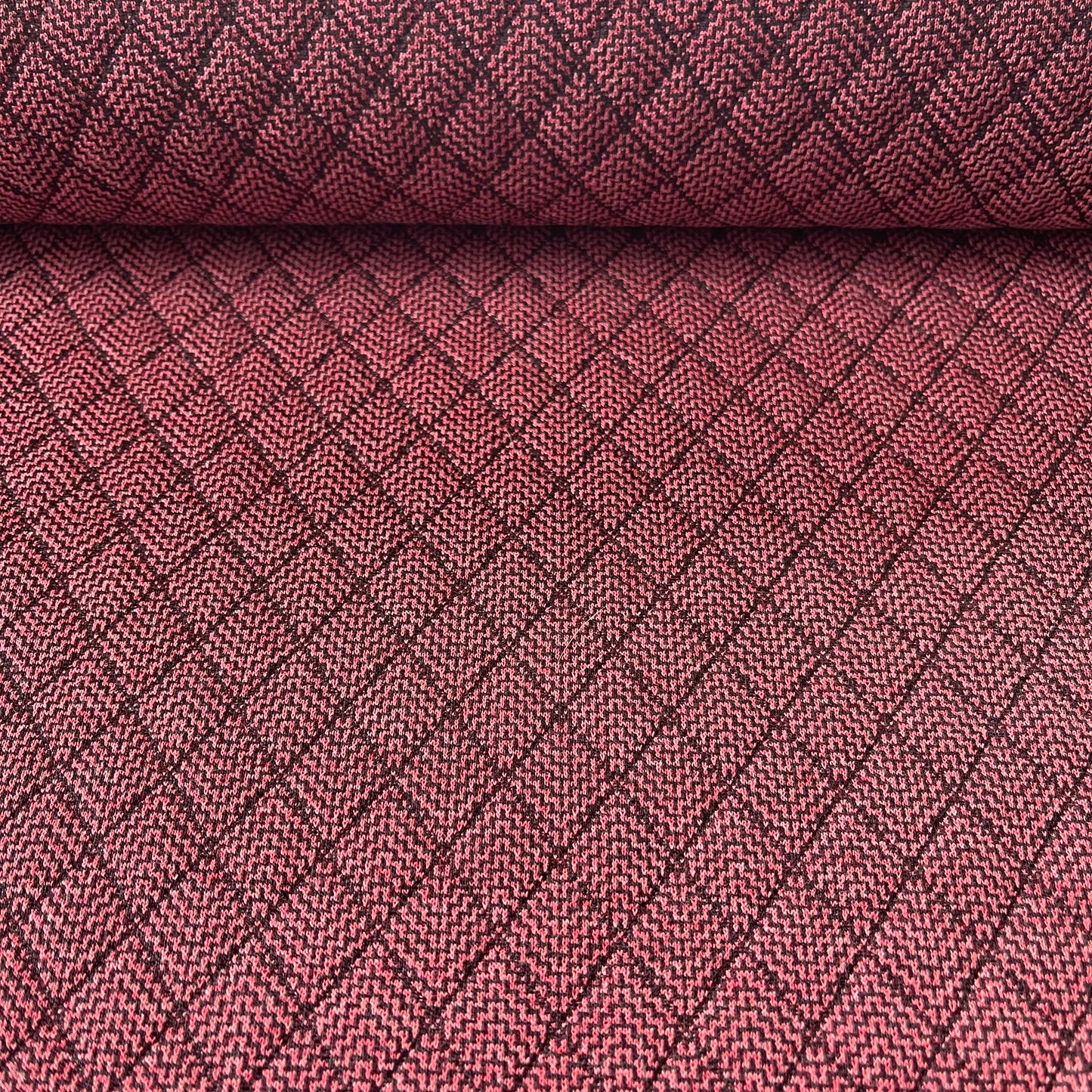 Jersey jacquard "quilté" bordeaux