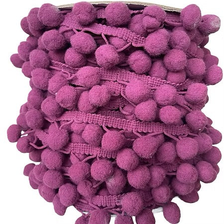 Galon à pompons prune